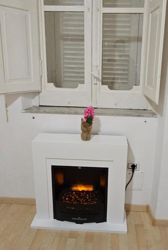Vittoria Guest House Salerno Exterior photo