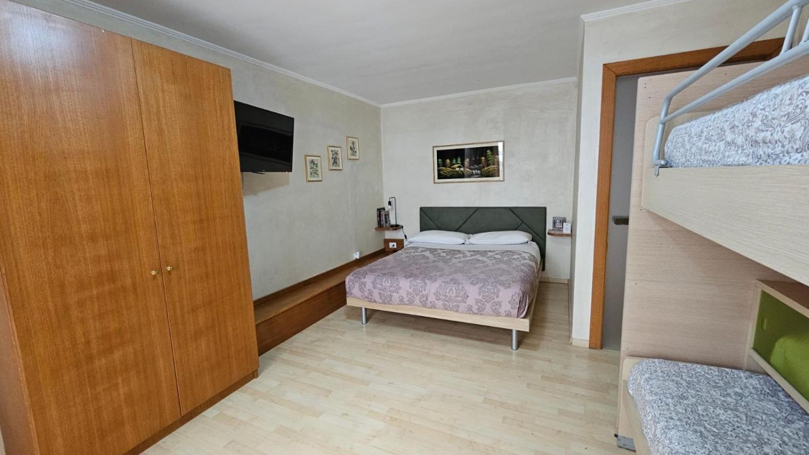 Vittoria Guest House Salerno Exterior photo