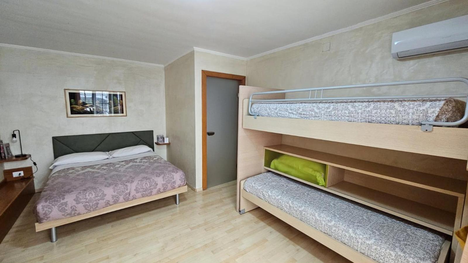Vittoria Guest House Salerno Exterior photo